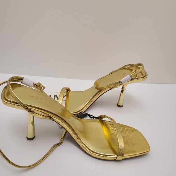 ZARA METALLIC HIGH-HEEL SANDALS SIZE 8US Gold | 2318/110 - Picture 9 of 9